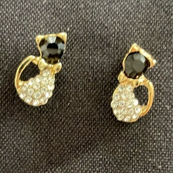 Adorable Cat Earrings - Gold Finish with Black Stone & Rhinestones - Picture 6 of 11